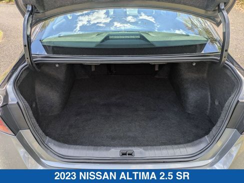 Used 2023 Nissan Altima 2.5 SR FWD image 32