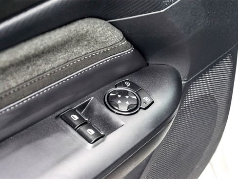 Used 2024 Ford Mustang EcoBoost image 11