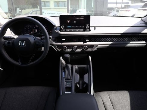 Used 2025 Honda Accord SE image 22