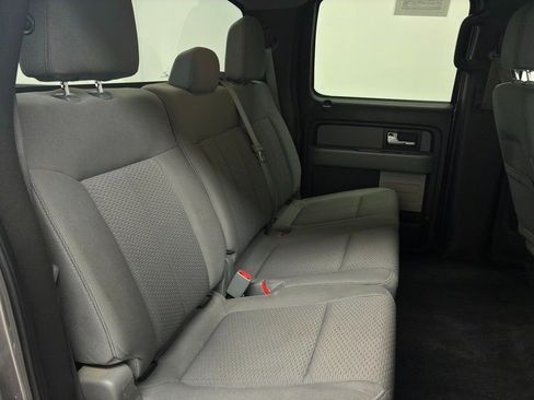 Used 2014 Ford F150 XLT w/ XLT Chrome Package image 43