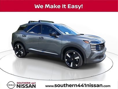 New 2026 Nissan Kicks SR w/ Cold Weather Package