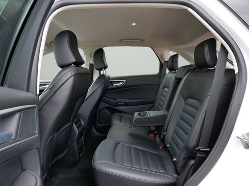 Used 2024 Ford Edge SEL w/ Convenience Package AWD/4WD image 11