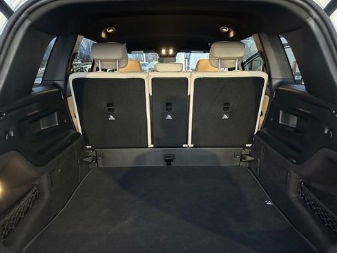 Used 2025 Mercedes-Benz GLB 250 4MATIC image 10