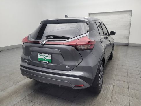 Used 2021 Nissan Kicks SV image 9