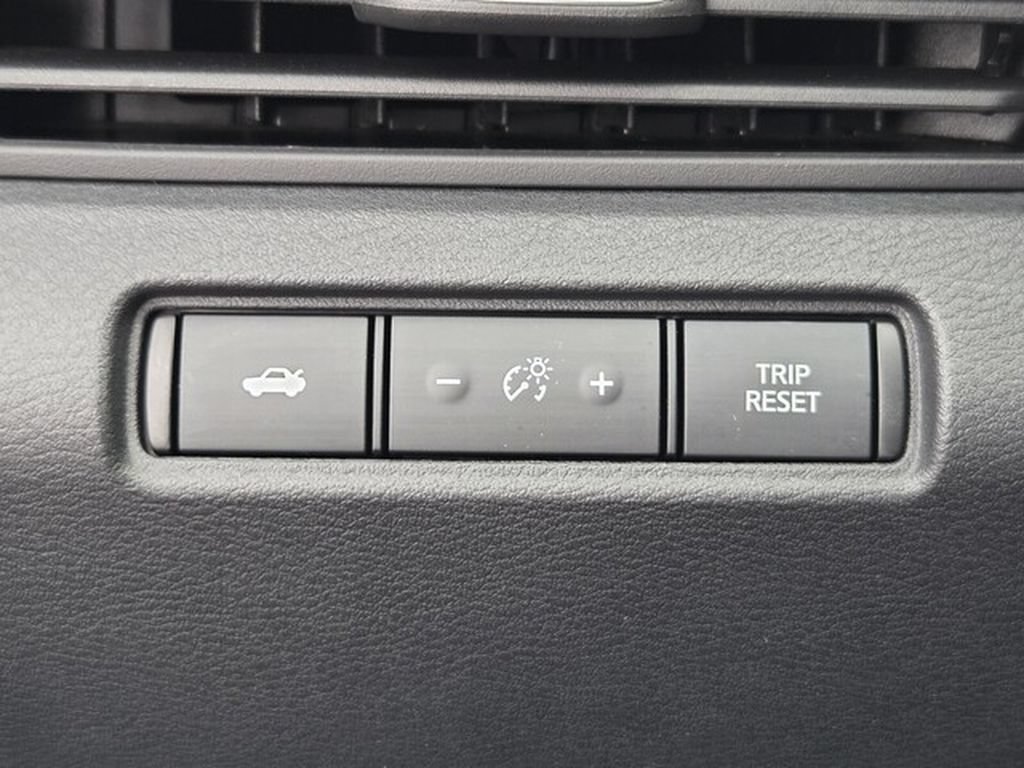 Used 2021 Nissan Altima 2.5 SR FWD image 33