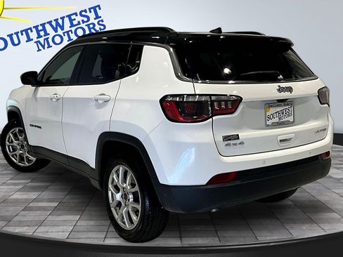 Used 2025 Jeep Compass Limited AWD/4WD image 5