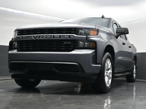 Used 2021 Chevrolet Silverado 1500 Custom AWD/4WD image 31