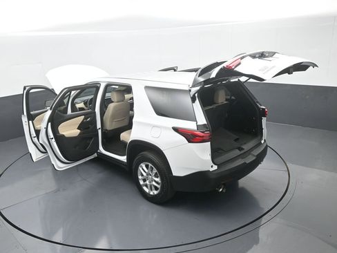 Used 2023 Chevrolet Traverse LS image 63