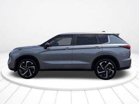 Used 2022 Mitsubishi Outlander SE FWD image 6