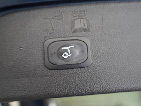 Used 2018 Ford Escape SEL FWD image 38