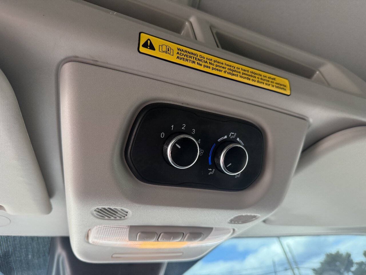Used 2020 Ford Transit 350 XLT RWD image 5