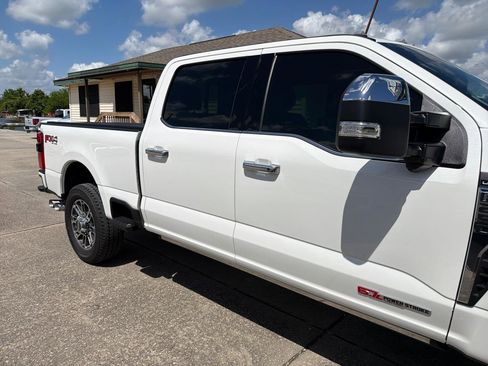 Used 2024 Ford F250 Limited w/ FX4 Off-Road Package image 10