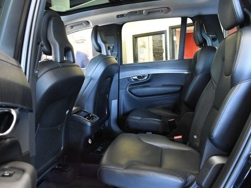 Used 2020 Volvo XC90 T6 Momentum w/ Protection Package Premier AWD/4WD image 23