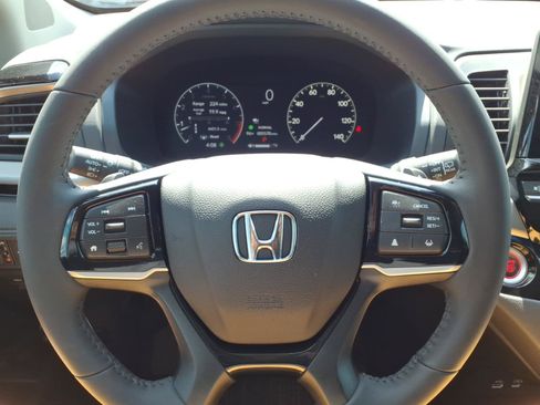 Used 2025 Honda Odyssey Touring image 12