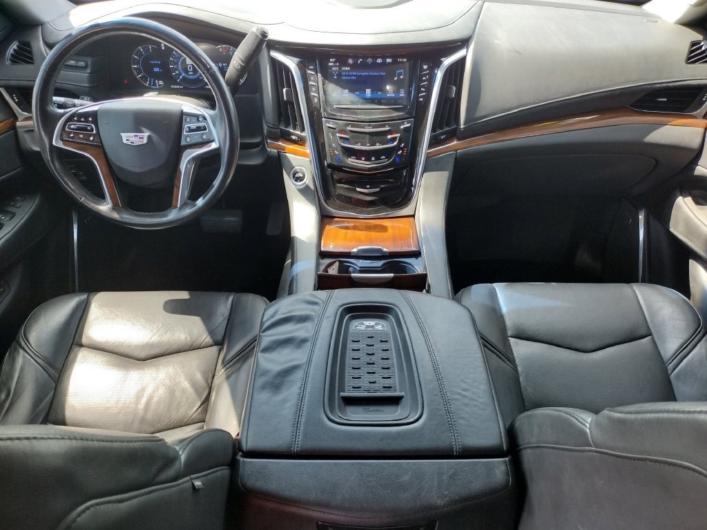 Used 2017 Cadillac Escalade ESV Premium Luxury AWD/4WD image 7