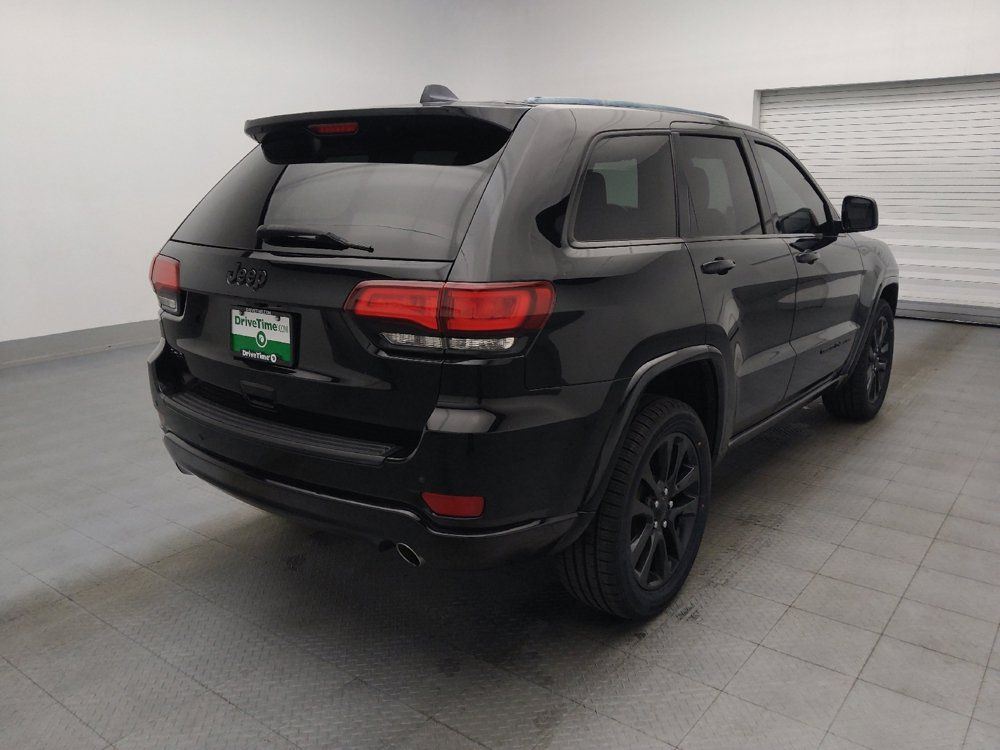 Used 2020 Jeep Grand Cherokee Altitude AWD/4WD image 9