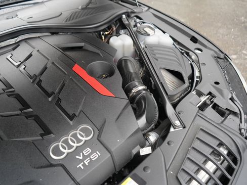 Used 2022 Audi S8 w/ S8 Comfort Plus Package image 71