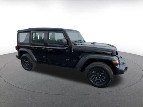 Used 2023 Jeep Wrangler Unlimited Sport AWD/4WD image 2