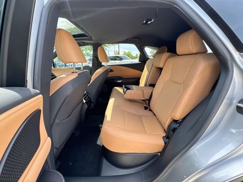 Used 2024 Lexus RX 350 Premium w/ Cold Area Package FWD image 31