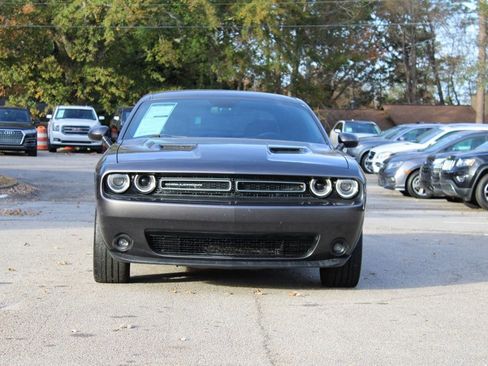 Used 2015 Dodge Challenger SXT Plus image 2