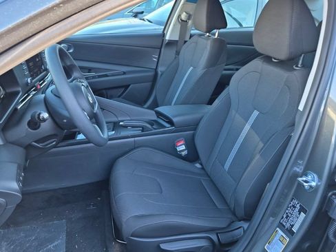 New 2026 Hyundai Elantra SE FWD image 12