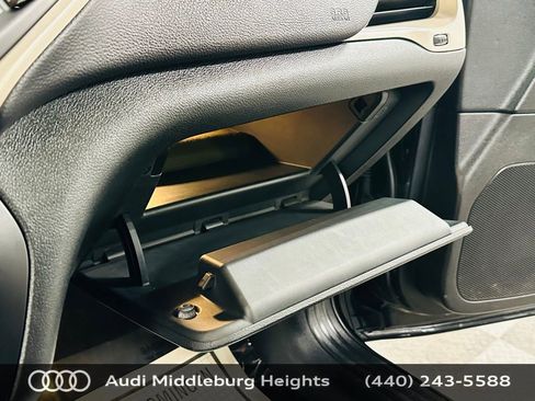 Used 2015 Jeep Cherokee Limited image 22