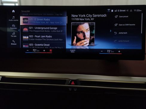 Used 2023 BMW iX xDrive50 w/ Ultimate Package 2 image 18