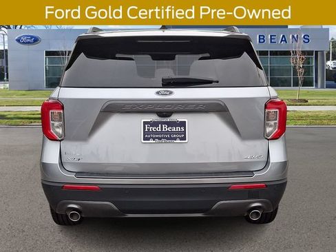 Certified 2022 Ford Explorer XLT w/ Equipment Group 202A AWD/4WD image 8