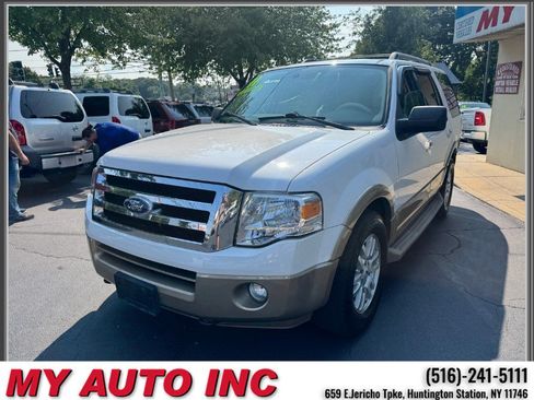 Used 2011 Ford Expedition XLT w/ 202A Rapid Spec Order Code AWD/4WD image 8