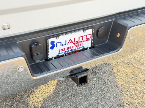 Used 2017 Chevrolet Silverado 1500 LTZ w/ Sport Package AWD/4WD image 97