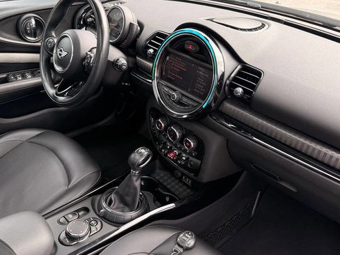Used 2016 MINI Cooper Clubman image 19