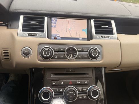Used 2010 Land Rover Range Rover Sport HSE AWD/4WD image 16