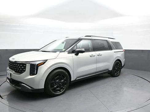 New 2026 Kia Carnival SX w/ SX Dark Edition Package FWD image 10