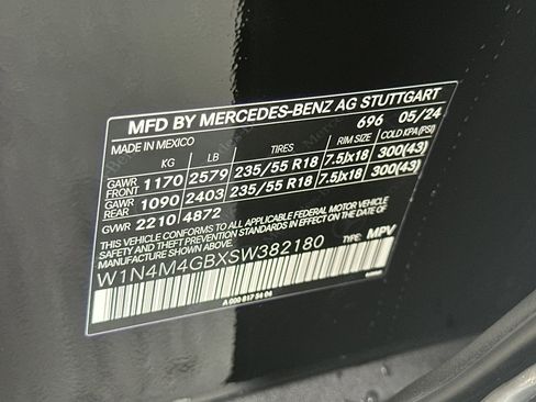 Certified 2025 Mercedes-Benz GLB 250 image 29