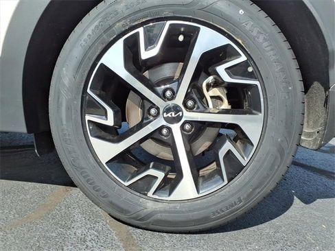 Used 2023 Kia Sportage EX image 27