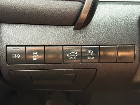 Used 2023 Toyota Camry SE FWD image 17