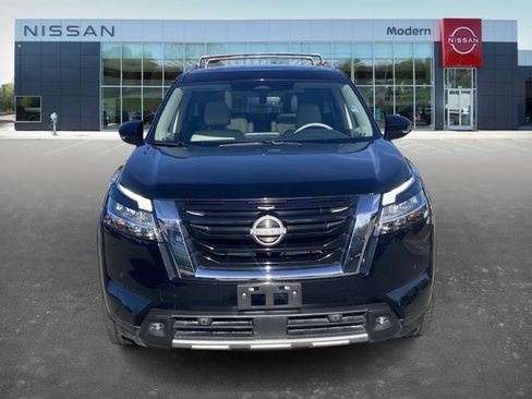 Certified 2022 Nissan Pathfinder SL w/ SL Premium Package image 2