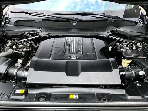 Used 2020 Land Rover Range Rover HSE image 31