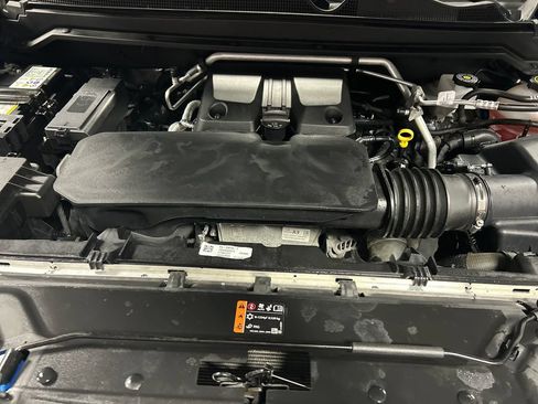 Used 2023 Chevrolet Colorado Trail Boss w/ Safety Package AWD/4WD image 25
