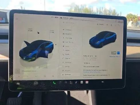 Used 2022 Tesla Model Y Long Range AWD/4WD image 8