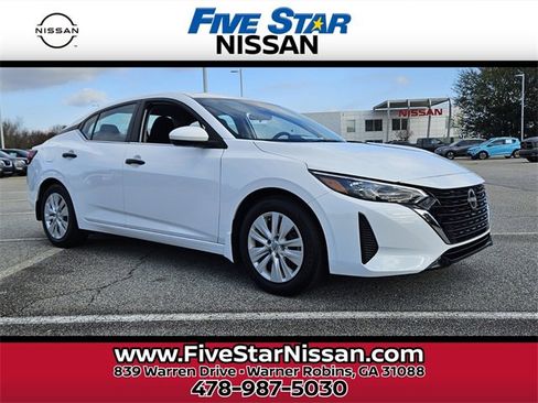 Used 2025 Nissan Sentra S image 1
