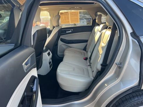 Used 2018 Ford Edge Titanium w/ Equipment Group 301A image 25