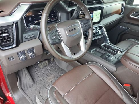 Used 2024 GMC Sierra 2500 Denali w/ Technology Package AWD/4WD image 10