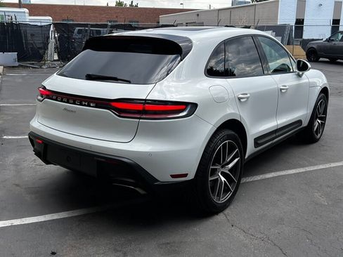 Used 2025 Porsche Macan w/ Premium Package Plus AWD/4WD image 7