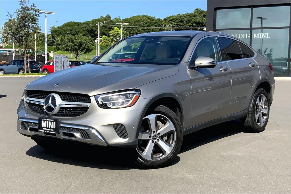 Used 2023 Mercedes-Benz GLC 300 4MATIC Coupe image 2