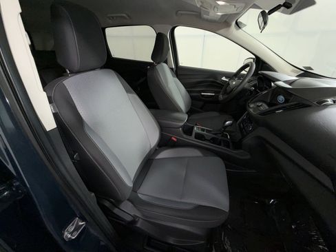 Used 2019 Ford Escape SE FWD image 25