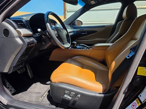 Used 2015 Lexus LS 460 AWD w/ F Sport Package image 14