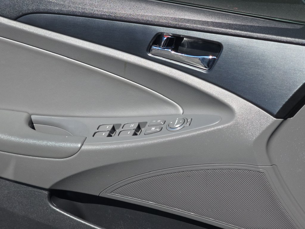 Used 2011 Hyundai Sonata SE FWD image 28