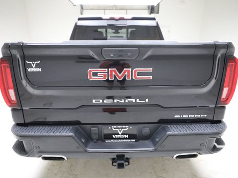Used 2021 GMC Sierra 1500 Denali w/ Denali Ultimate Package AWD/4WD image 4