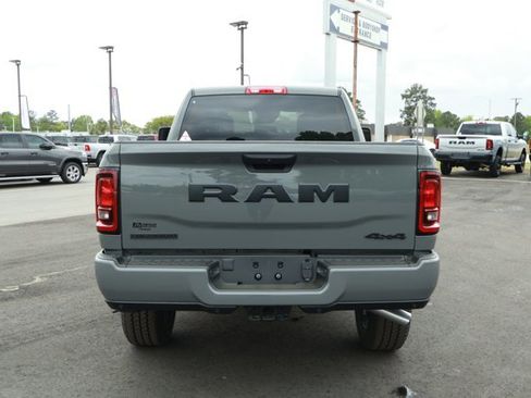 New 2026 RAM 2500 Big Horn AWD/4WD image 7